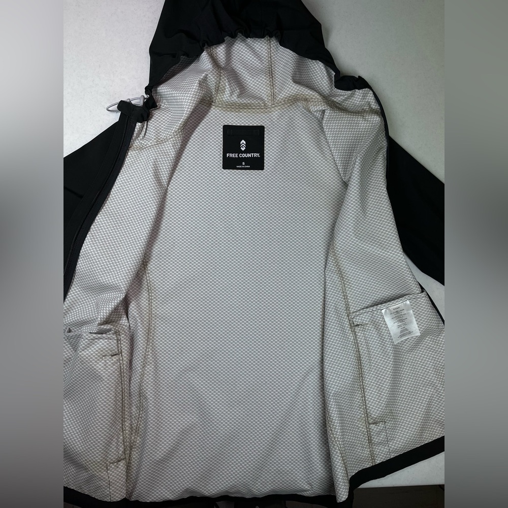 Free Country Women’s Black Waterproof Windbreaker Full-Zip Jacket. Small - Picture 8 of 11